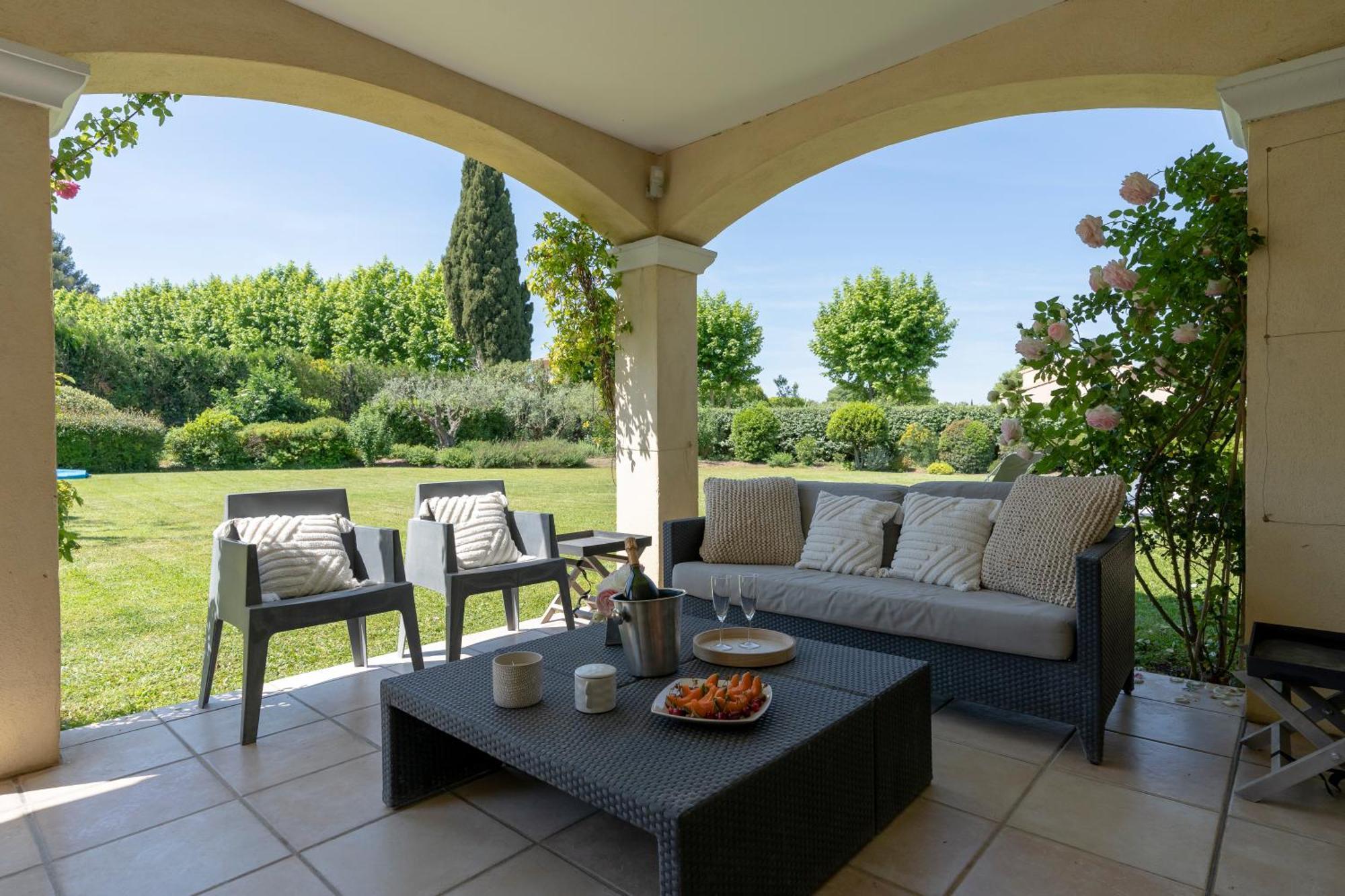 Villa Indigo Saint-Rémy-de-Provence المظهر الخارجي الصورة